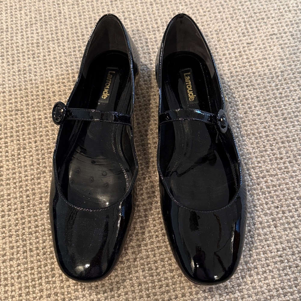 Larroude patent Mary Jane’s - size 8